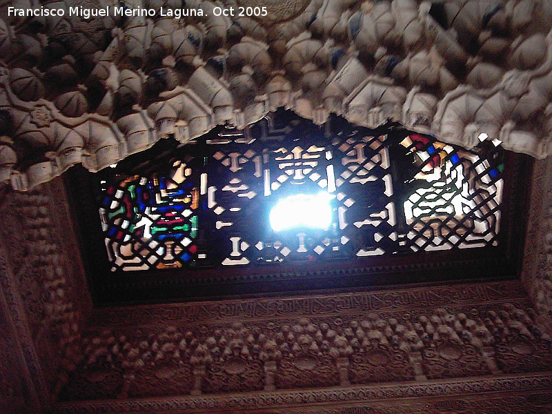 Alhambra. Mirador de Lindaraja - Alhambra. Mirador de Lindaraja. Celosa del techo