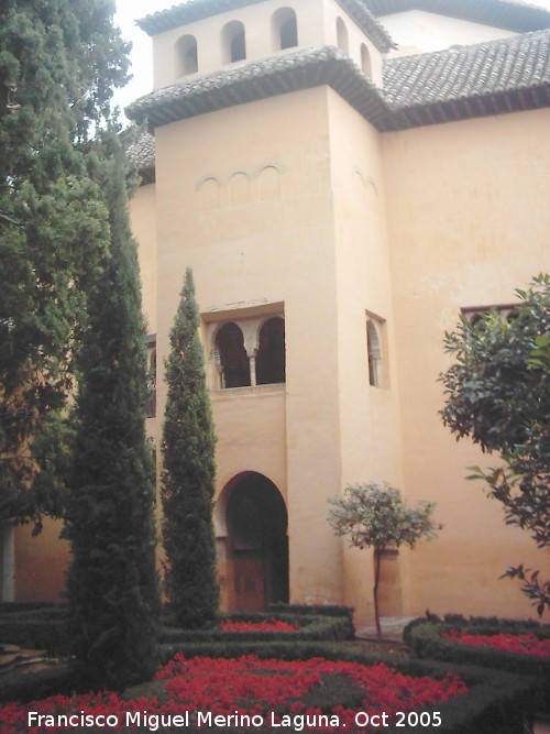 Alhambra. Mirador de Lindaraja - Alhambra. Mirador de Lindaraja. Desde el patio