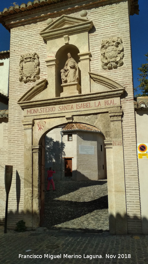 Monasterio de Santa Isabel la Real - Monasterio de Santa Isabel la Real. Puerta de acceso