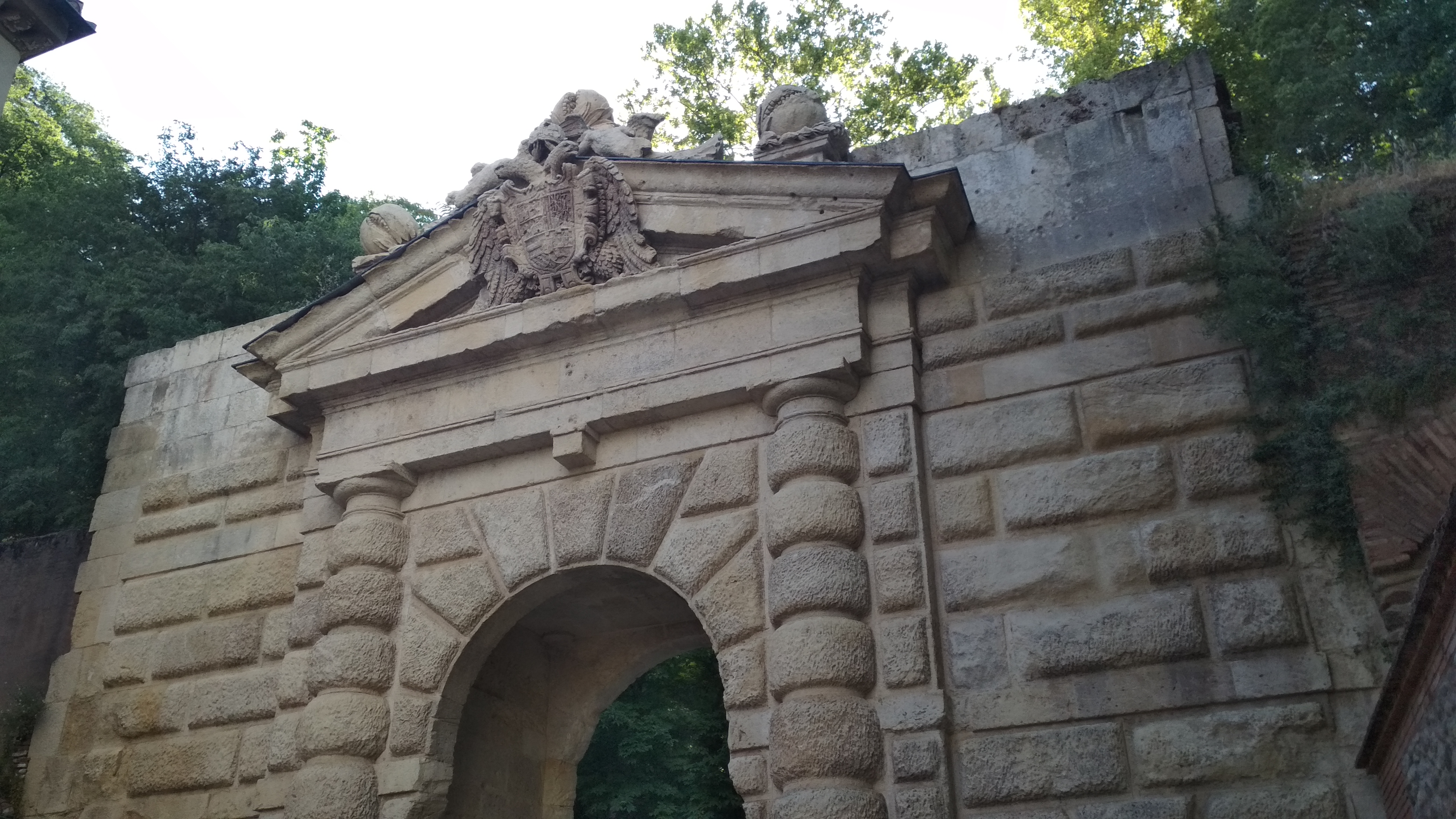 Puerta de las Granadas - Puerta de las Granadas. 