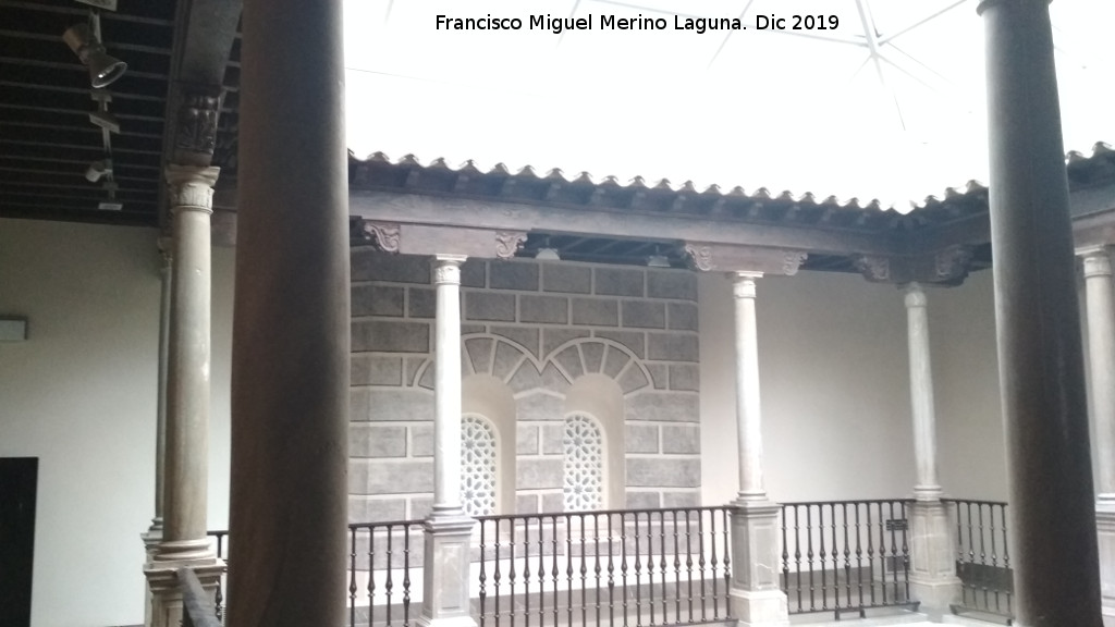 Madraza - Madraza. Galera alta y trampantojo
