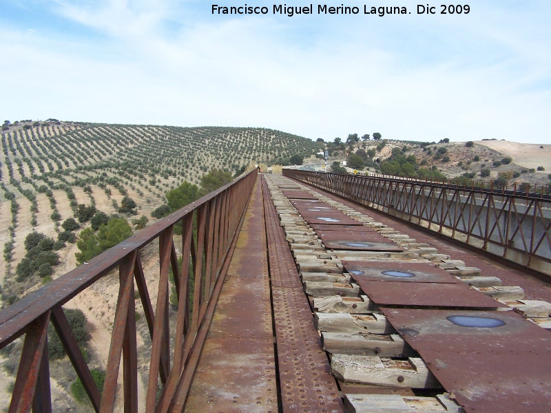 Puente del Hacho - Puente del Hacho. Sobre el puente