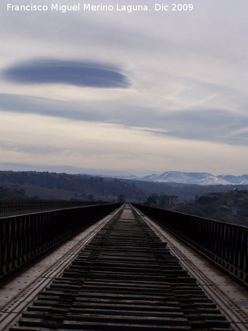 Puente del Hacho - Puente del Hacho. Sobre el puente