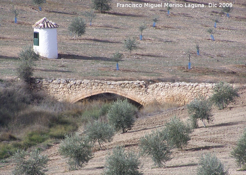 Antiguo Punete del Hacho - Antiguo Punete del Hacho. Junto al pozo artesano