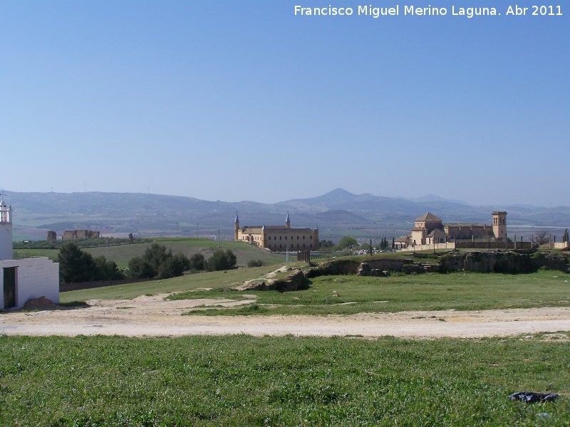 Osuna - Osuna. Castillo, la Universidad y la Colegiata