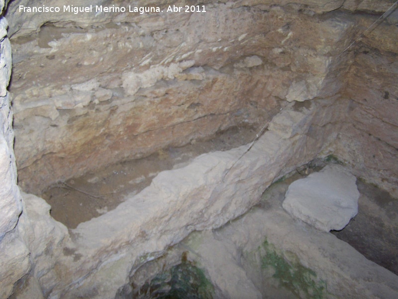 Necrpolis de Las Cuevas - Necrpolis de Las Cuevas. Tumbas con laja de piedra