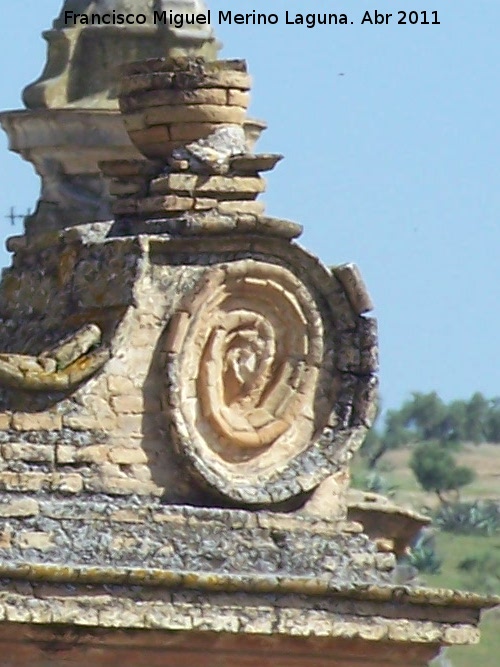 Monasterio de la Encarnacin - Monasterio de la Encarnacin. Adorno de ladrillo de la espadaa