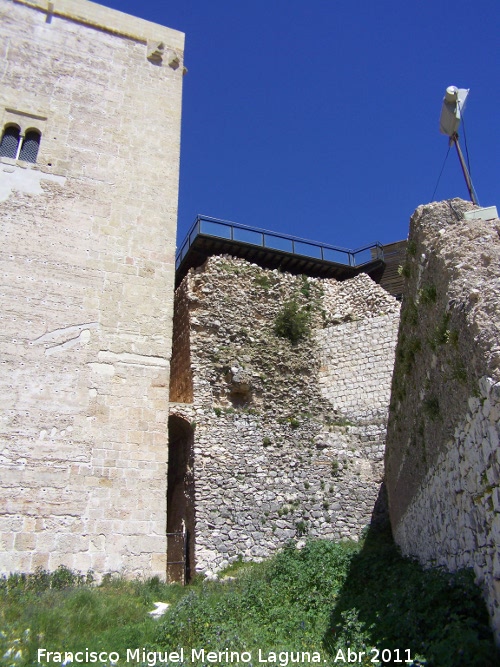 Alczar - Alczar. Muralla de unin con la Torre del Homenaje