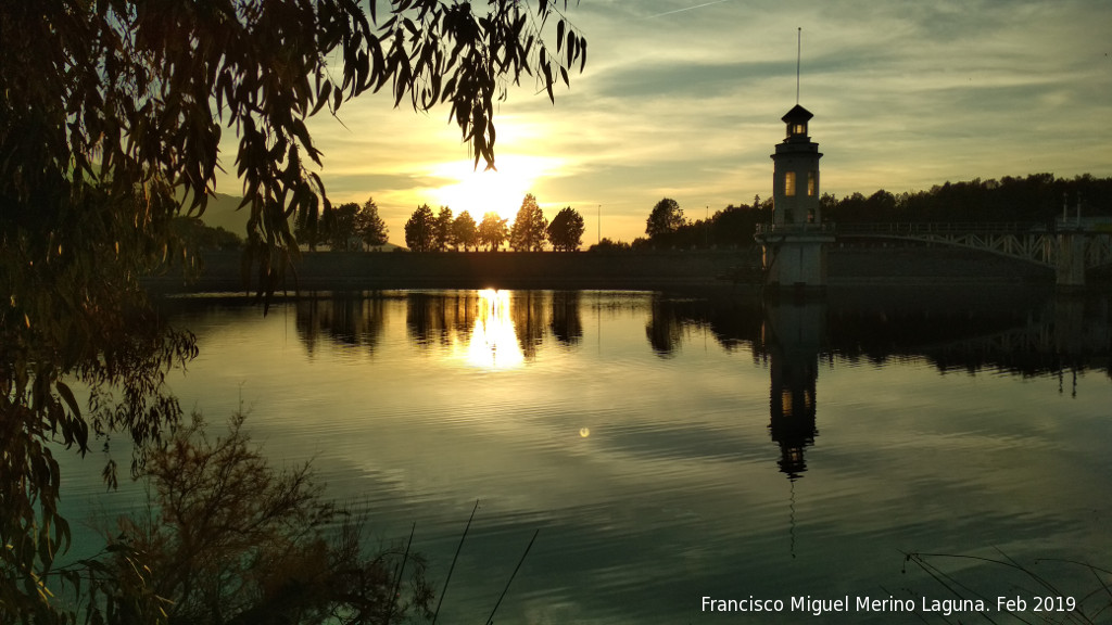 Pantano de Cubillas - Pantano de Cubillas. Ocaso