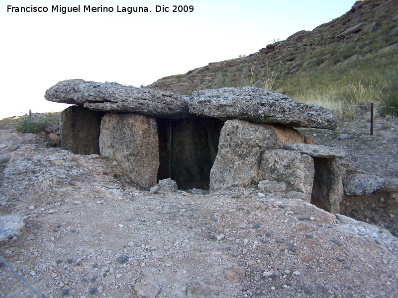 Dolmen 134 de Las Ascensias - Dolmen 134 de Las Ascensias. Lateral