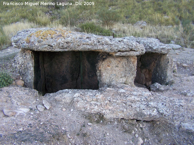 Dolmen 134 de Las Ascensias - Dolmen 134 de Las Ascensias. Lateral