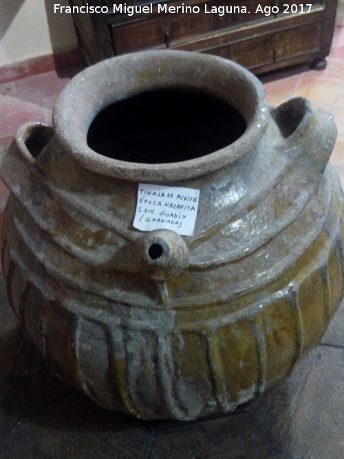 Historia de Guadix - Historia de Guadix. Tinaja de aceite nazar. Siglo XIV. Museo de Arte Andalus - beda