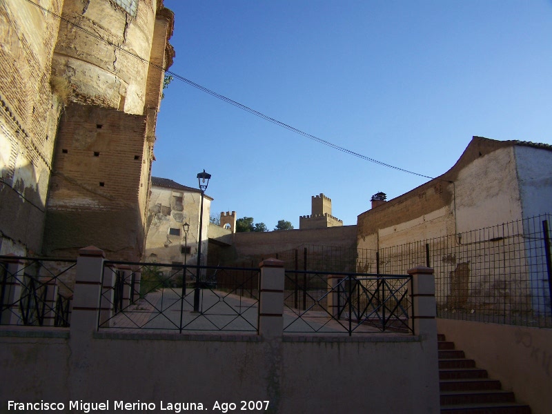 Convento de San Agustn - Convento de San Agustn. Lateral con su acceso a la Alcazaba