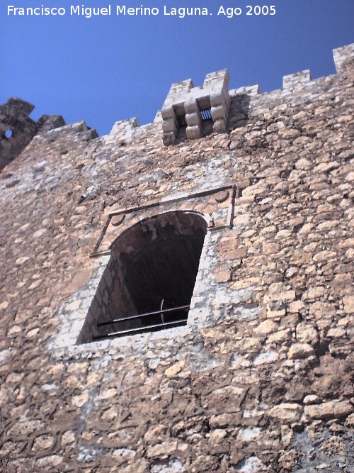 Castillo de Alcal del Jucar - Castillo de Alcal del Jucar. Matacn y balcn de la Torre del Homenaje