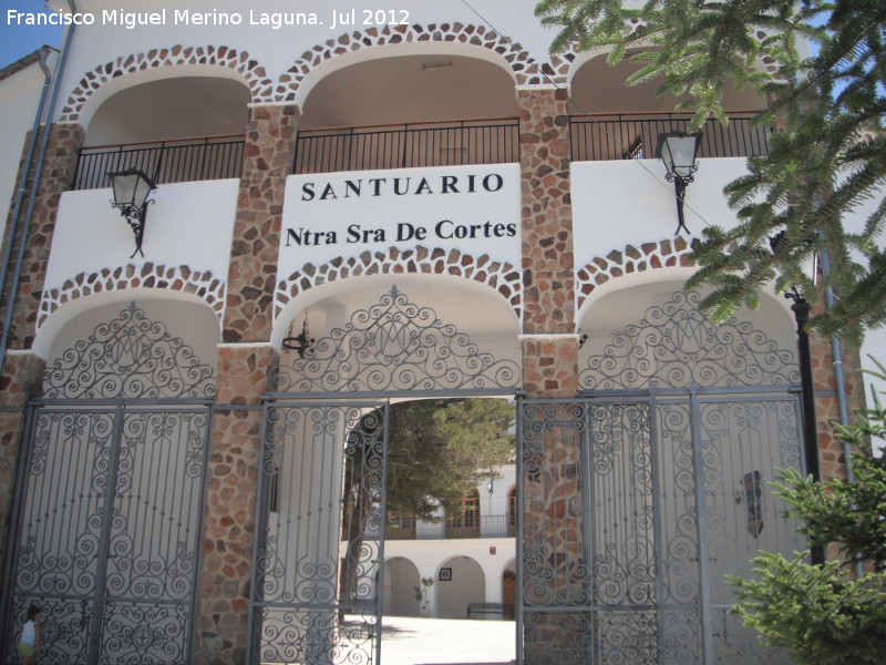 Santuario de Cortes - Santuario de Cortes. Entrada