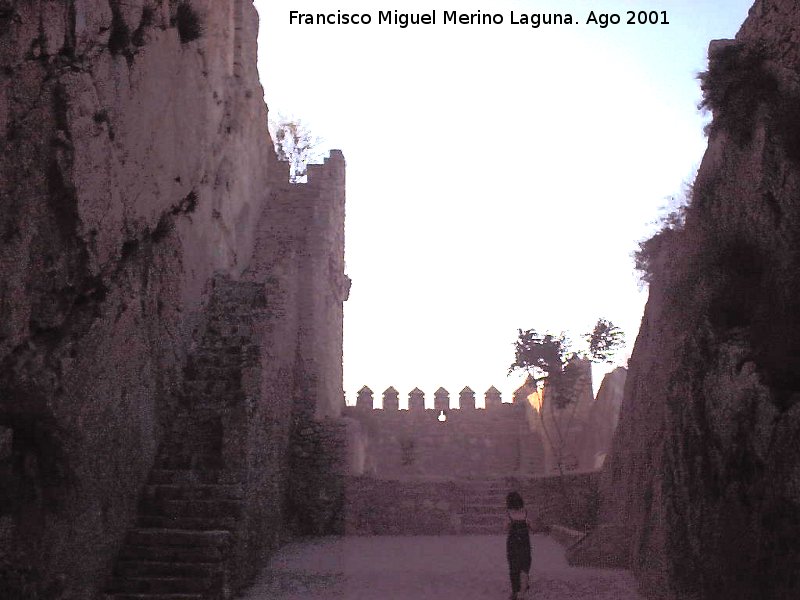 Castillo de Almansa - Castillo de Almansa. Patio de Armas