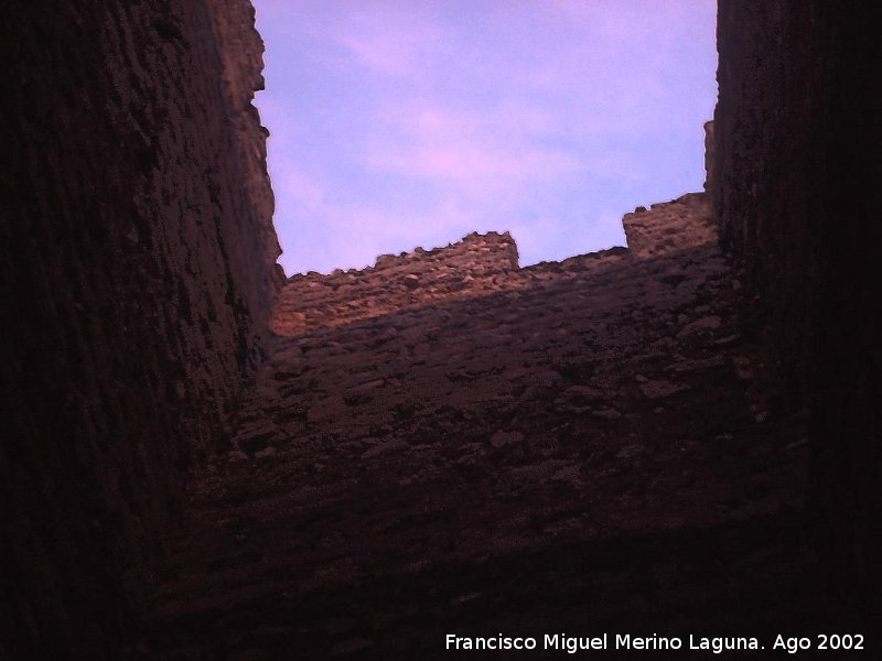 Castillo del Llano de la Torre - Castillo del Llano de la Torre. Interior de la Torre del Homenaje