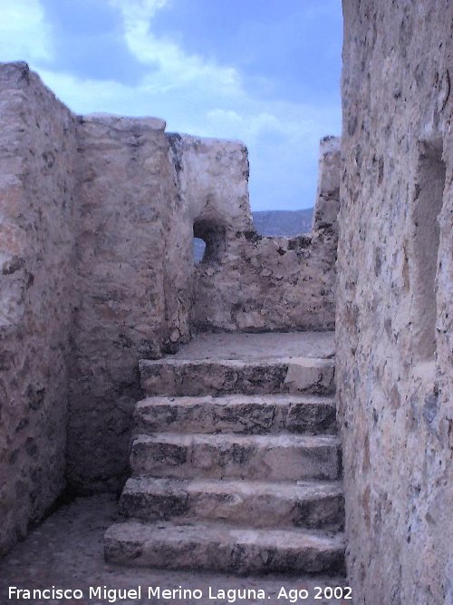 Castillo de Yeste - Castillo de Yeste. Escaleras del adarve