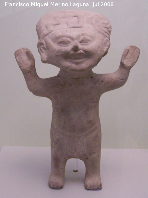 Museo de Arte Precolombino Felipe Orlando - Museo de Arte Precolombino Felipe Orlando. Figura sonriente. Cultura El Tajn. 600 - 900 d.C.
