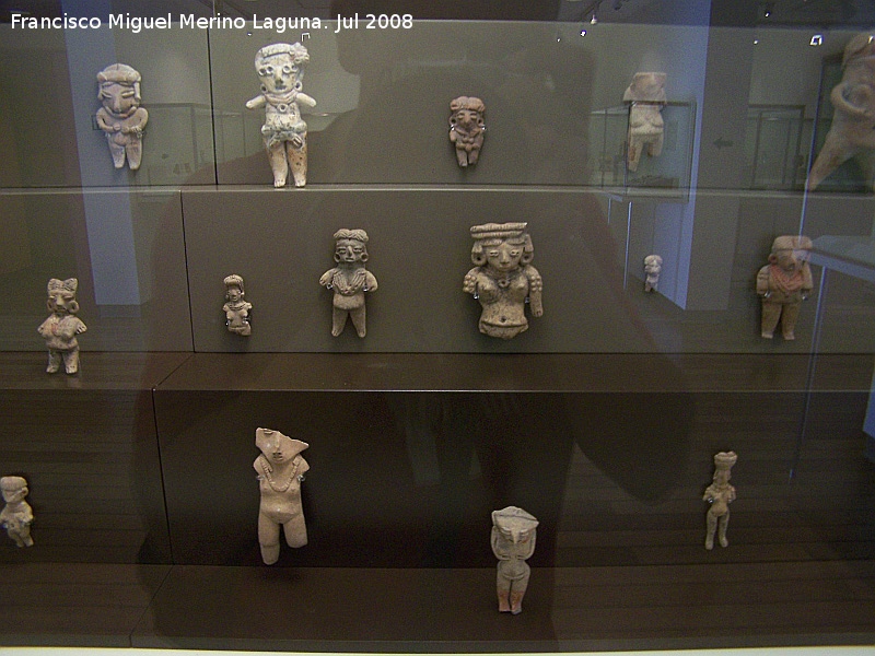 Museo de Arte Precolombino Felipe Orlando - Museo de Arte Precolombino Felipe Orlando. Figuras