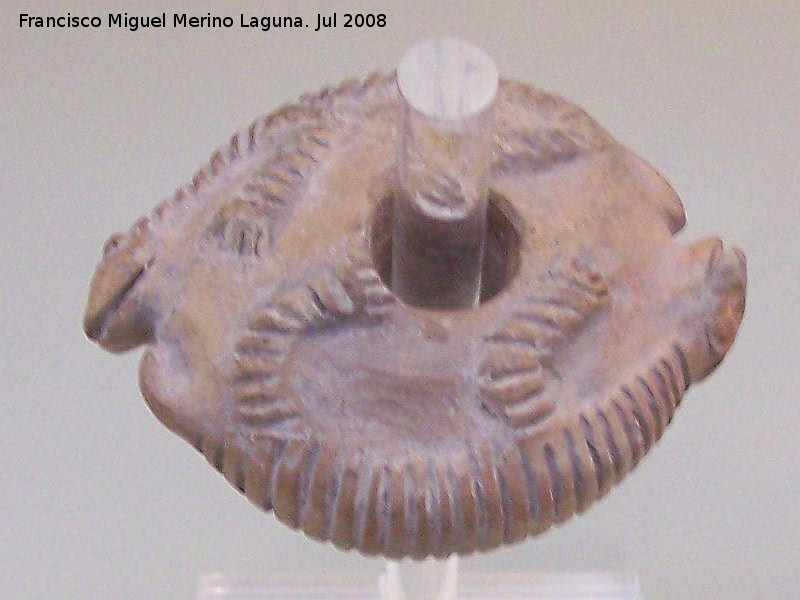 Museo de Arte Precolombino Felipe Orlando - Museo de Arte Precolombino Felipe Orlando. Maza de cermica. 1000 - 1500 d.C.