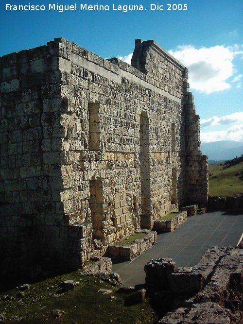 Yacimiento arqueolgico Ronda la Vieja - Yacimiento arqueolgico Ronda la Vieja. Escenario