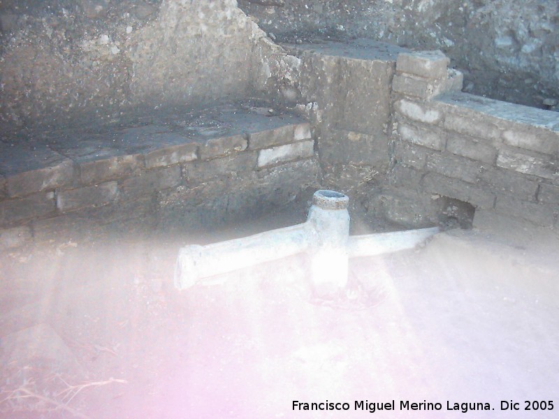 Yacimiento arqueolgico Ronda la Vieja - Yacimiento arqueolgico Ronda la Vieja. Tubera de cobre