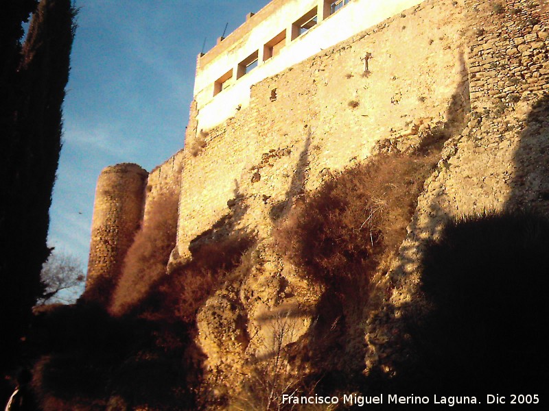 Castillo del Laurel - Castillo del Laurel. Murallas