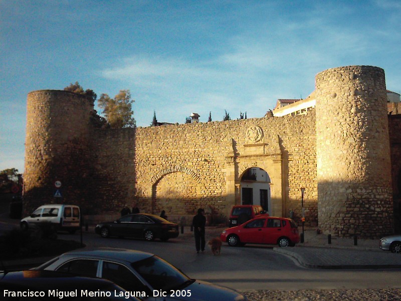 Puerta Almocabar - Puerta Almocabar. Puerta nueva y portillo cegado