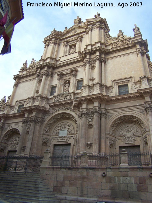 Colegiata de San Patricio - Colegiata de San Patricio. Fachada principal