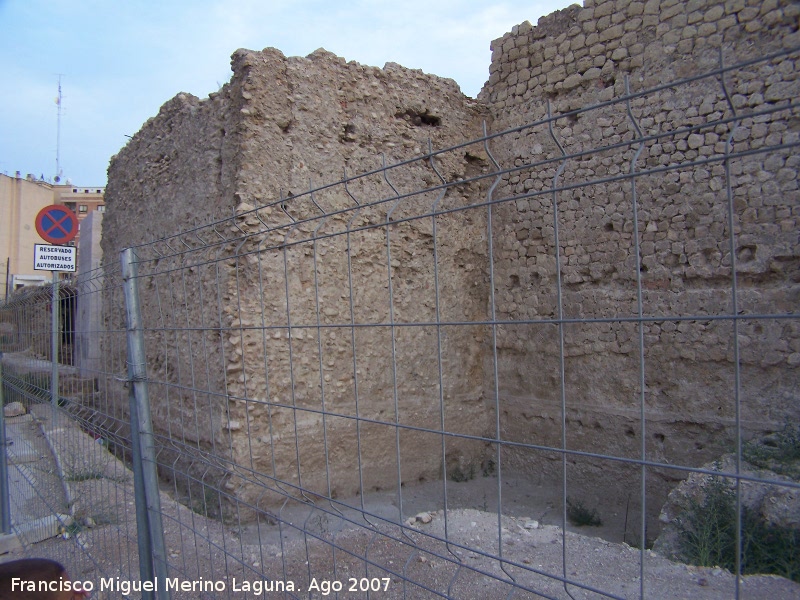 Muralla - Muralla. Muralla de la Calle Rambla