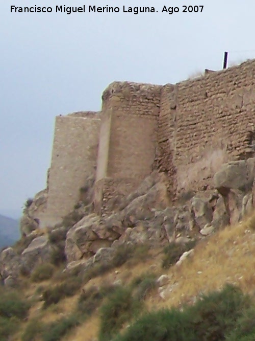 Castillo de Lorca. Torren Sur III - Castillo de Lorca. Torren Sur III. Detrs de l el Torren Sur II reconstruido