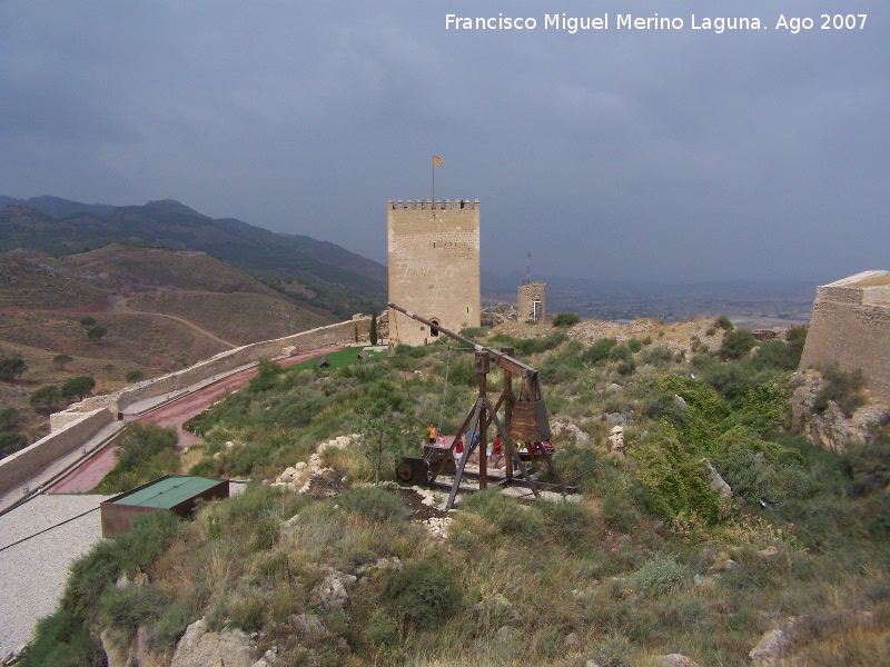 Castillo de Lorca. Patio de Armas del Espoln - Castillo de Lorca. Patio de Armas del Espoln. 