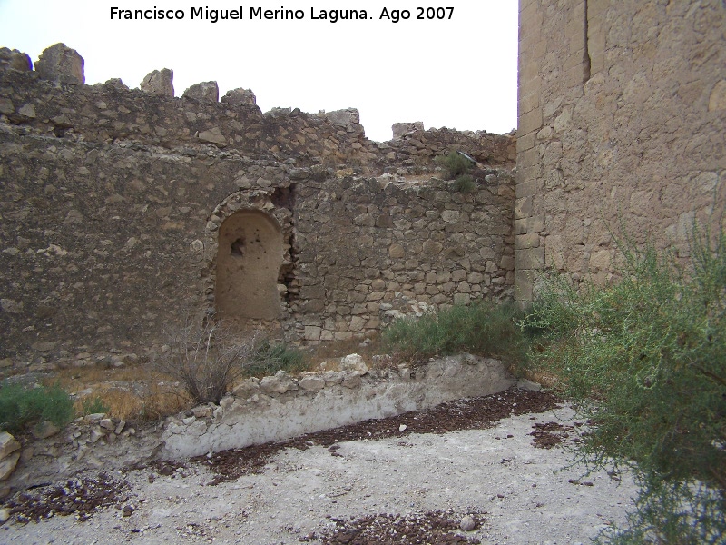 Castillo de Lorca. Alcazaba - Castillo de Lorca. Alcazaba. Adarve con restos de almenas