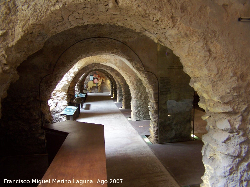 Castillo de Lorca. Aljibe Grande - Castillo de Lorca. Aljibe Grande. 