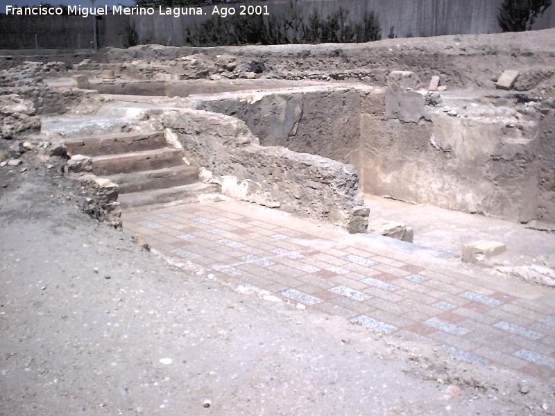 Yacimiento arqueolgico de La Alcudia - Yacimiento arqueolgico de La Alcudia. Termas orientales. Pasillo pavimentado en mrmol.