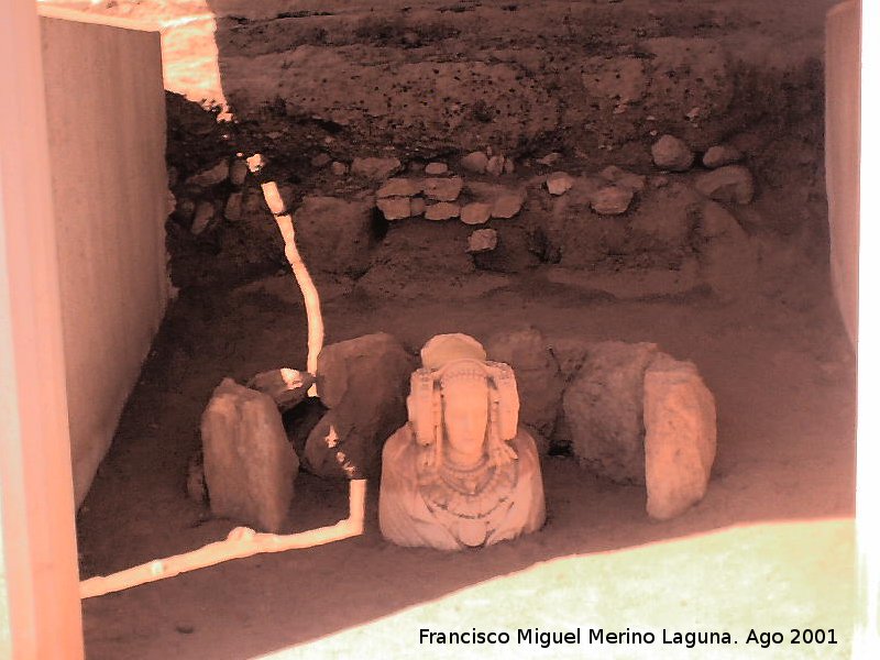 Yacimiento arqueolgico de La Alcudia - Yacimiento arqueolgico de La Alcudia. Hallazgo de la Dama