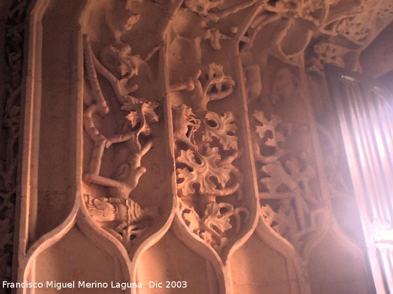 Castillo de Belmonte - Castillo de Belmonte. Decoracin de ventana