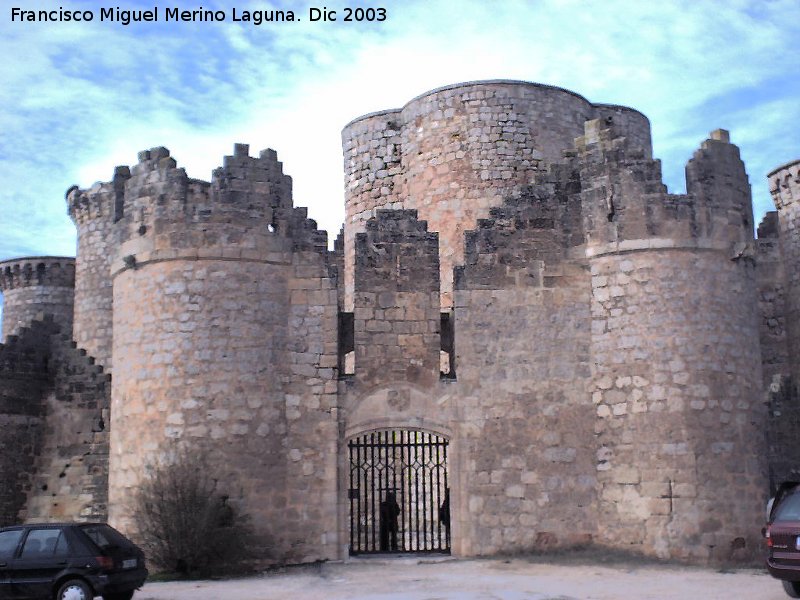 Castillo de Belmonte - Castillo de Belmonte. Puerta del Campo