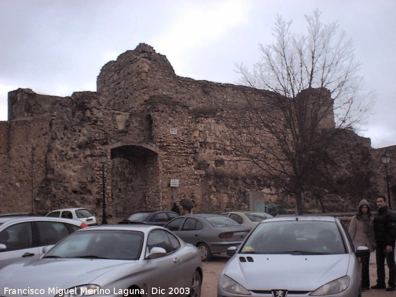 Castillo - Arco de Bezudo - Castillo - Arco de Bezudo. Gran Torren a intramuros