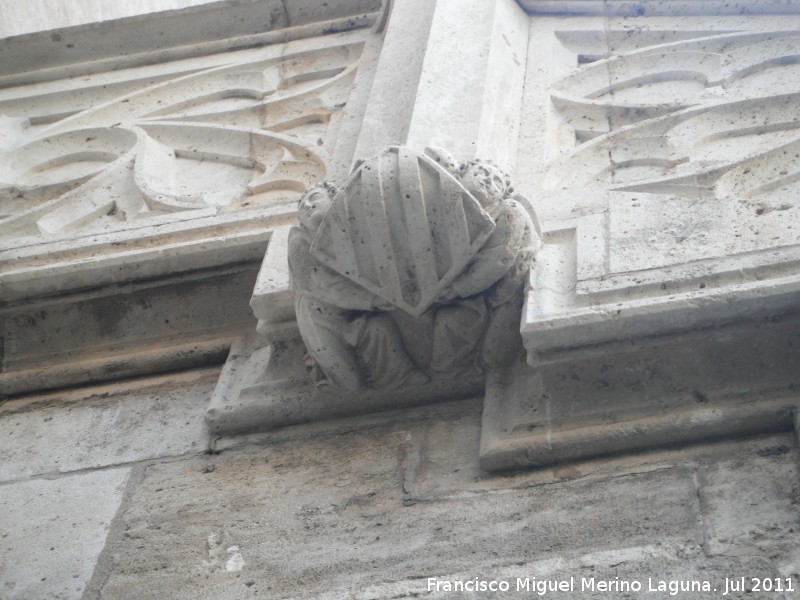 Lonja de la Seda - Lonja de la Seda. Escudo