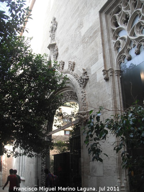 Lonja de la Seda - Lonja de la Seda. Ventana