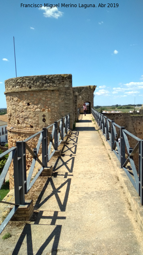 Adarve - Adarve. Castillo de los Guzmanes - Niebla