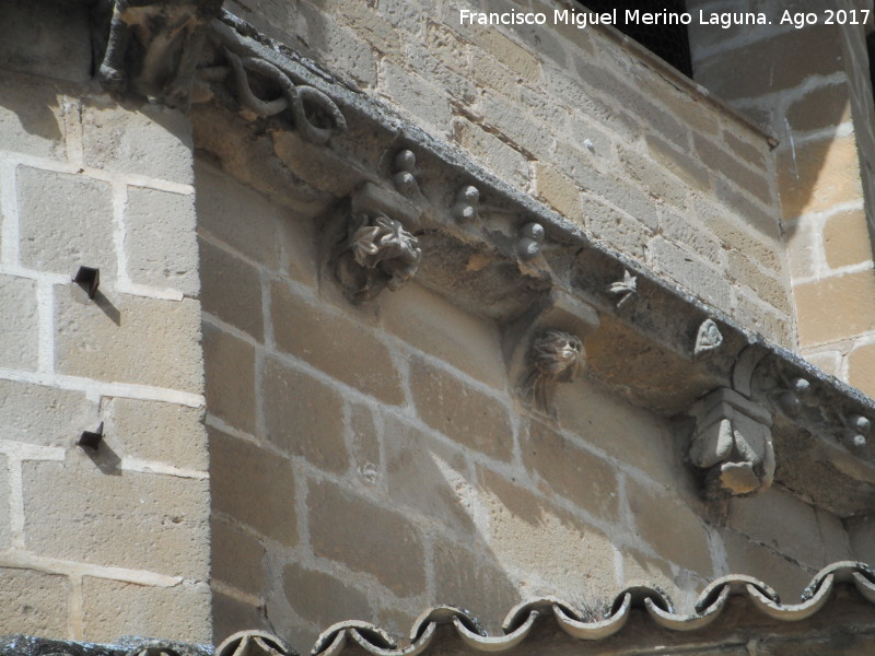 Canecillos - Canecillos. Iglesia de San Pablo - beda