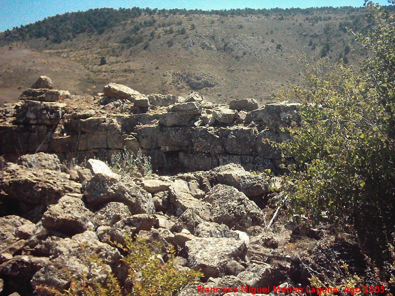 Castil Griegos - Castil Griegos. Murallas