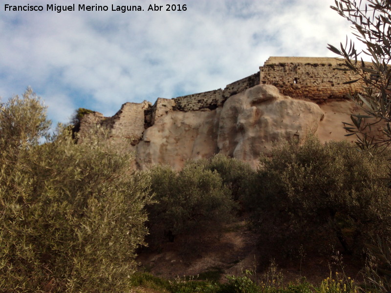 La Mota. Murallas - La Mota. Murallas. Restos del Torren Oeste I y muralla