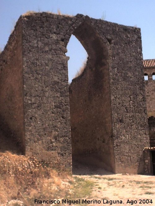 Puerta de Cozagn - Puerta de Cozagn. Extramuros