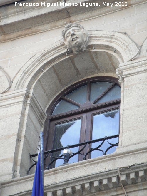 Ayuntamiento de Alcal la Real - Ayuntamiento de Alcal la Real. Ventana y cabeza