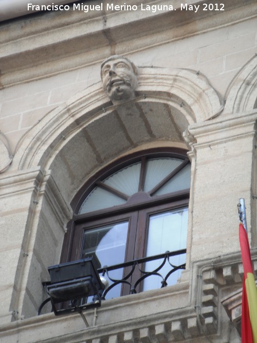 Ayuntamiento de Alcal la Real - Ayuntamiento de Alcal la Real. Ventana y cabeza