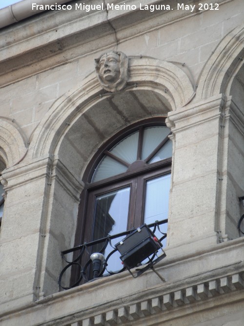 Ayuntamiento de Alcal la Real - Ayuntamiento de Alcal la Real. Ventana y cabeza